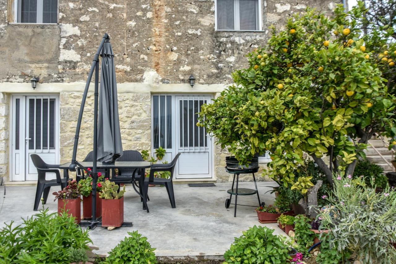 Apartment Maria's House Aitania