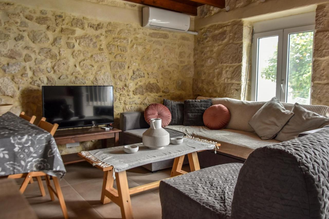 Apartment Maria's House Aitania